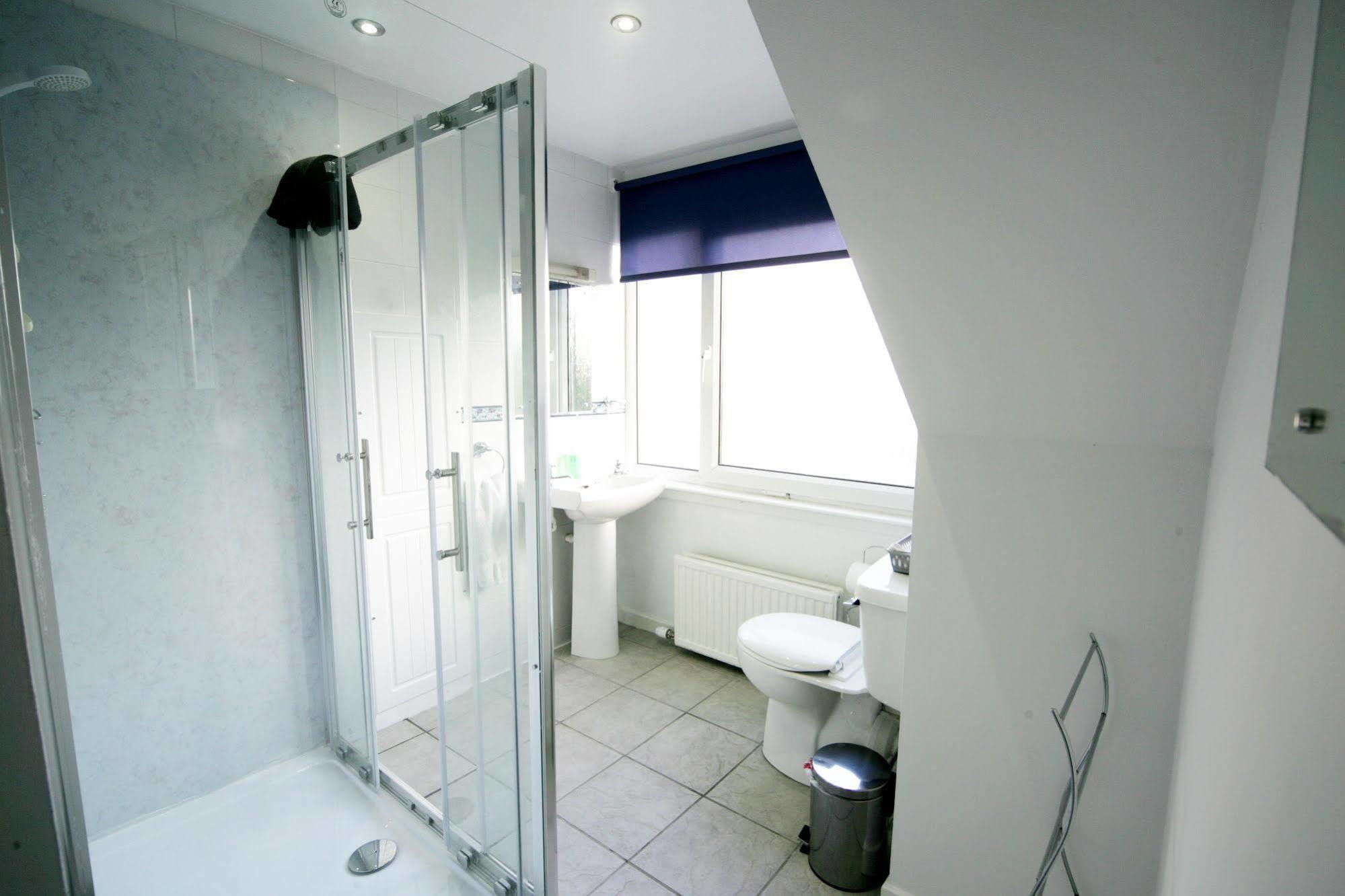 Dean Park Guest House Kilmarnock Extérieur photo